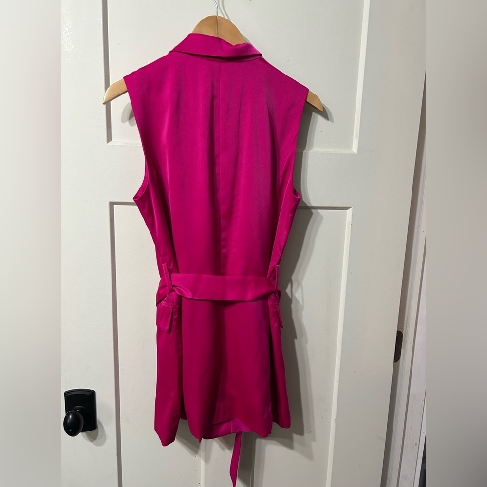 House of Harlow 1960 Randa Blazer Bright pink Satin Button sleeveless belted - Picture 7 of 7